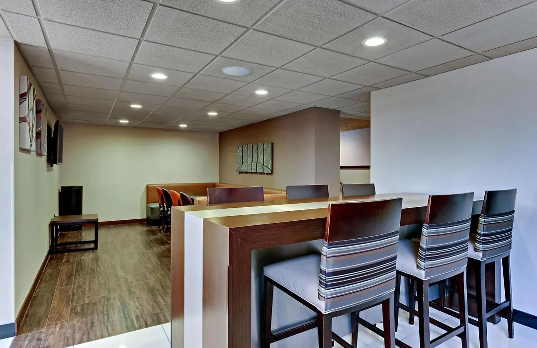 Drury Plaza Hotel San Antonio Airport-1