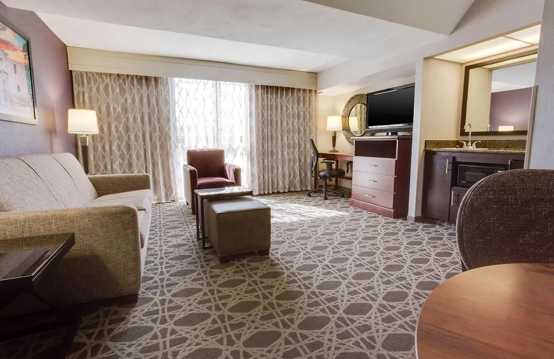 Drury Plaza Hotel San Antonio Airport-1