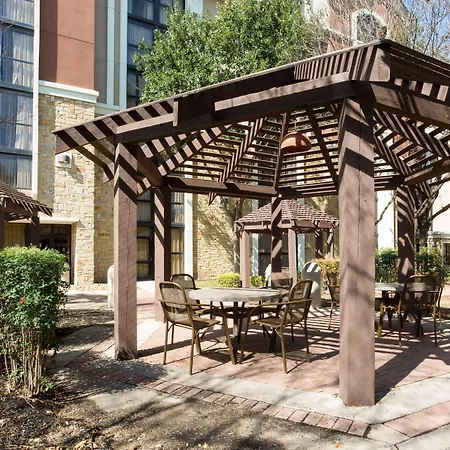 Drury Plaza Hotel San Antonio Airport-3